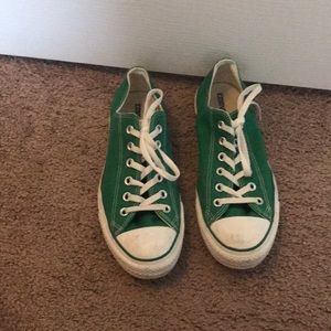 Green, size 10 Converse.